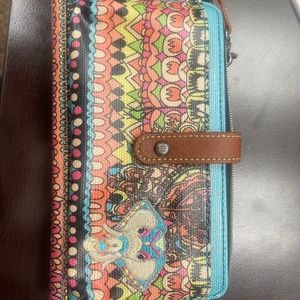 Sakroots Smartphone Crossbody wallet